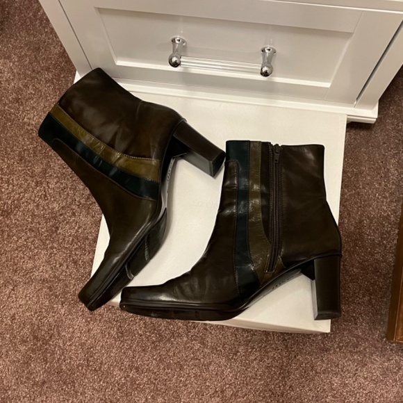 Y2K Liz Claiborne Trinity Flex Boots, Forest Brown Multi Leather - Picture 10 of 11